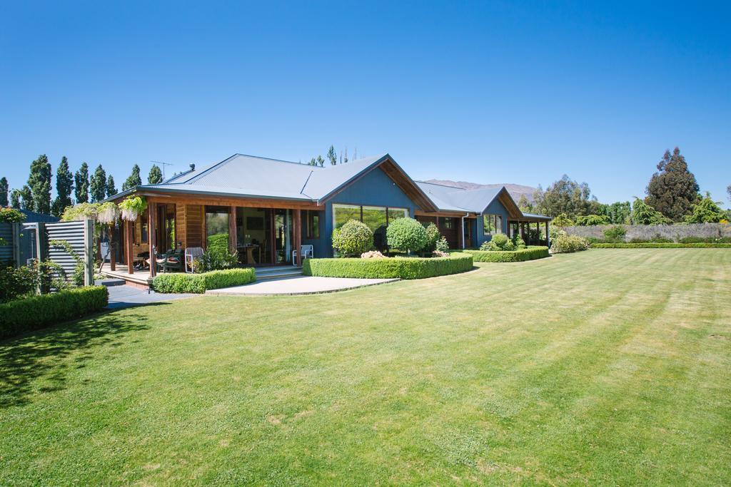 Wanaka Berry Farm And B&B Dış mekan fotoğraf